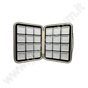 Elegante box imbottito con 24 scatoline 5x5 Bianche